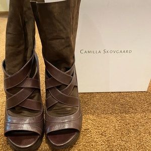 Camilla Skarsgard brown leather open toe heel